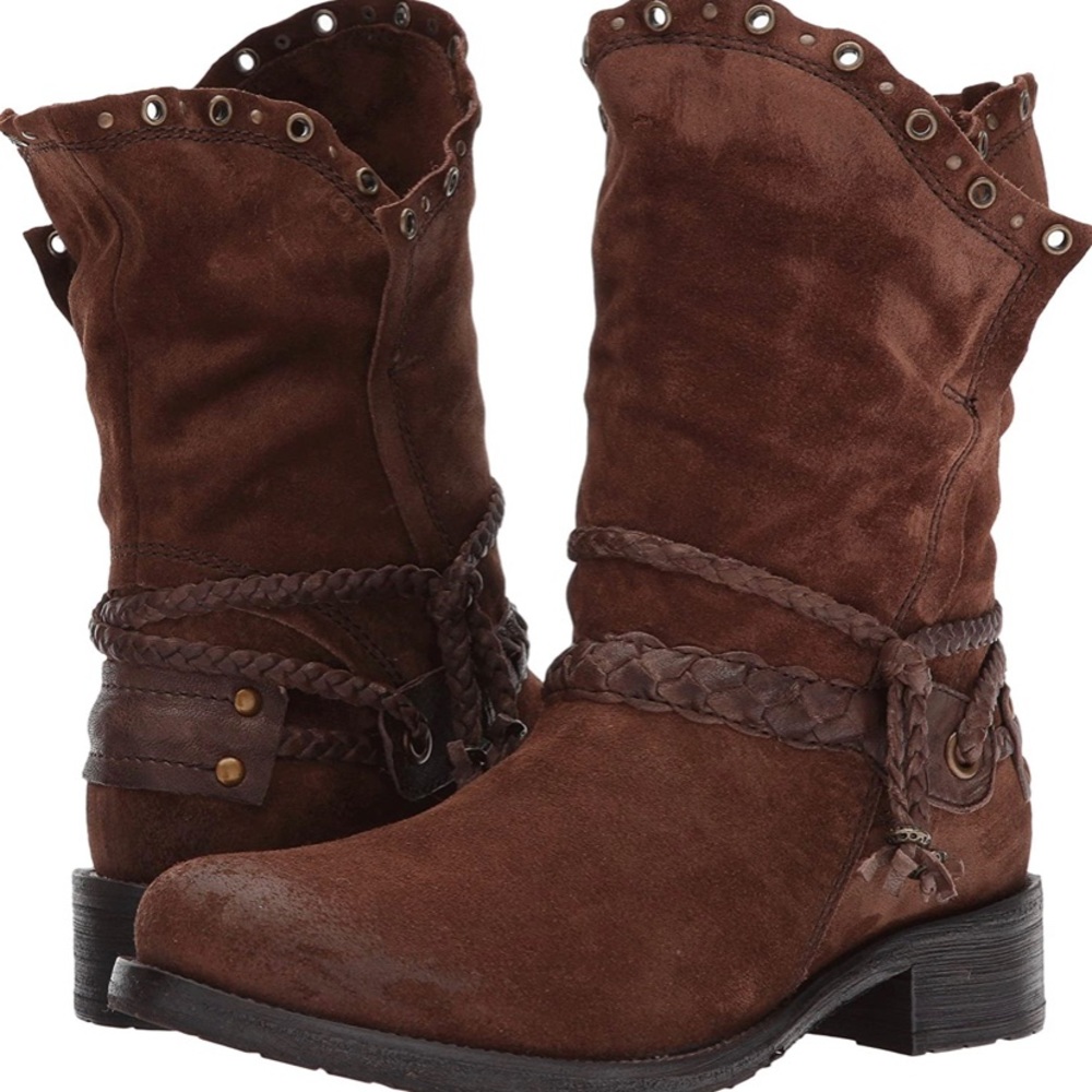 TRASK NAOMI SUEDE BOOT!